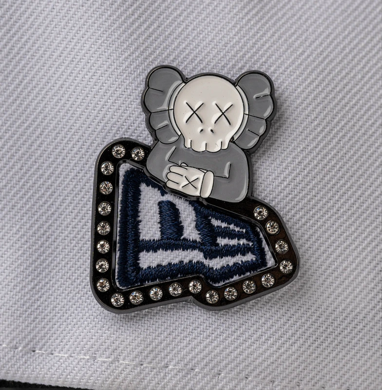 Hat Pin – Kaws Dark Grey Frame NE